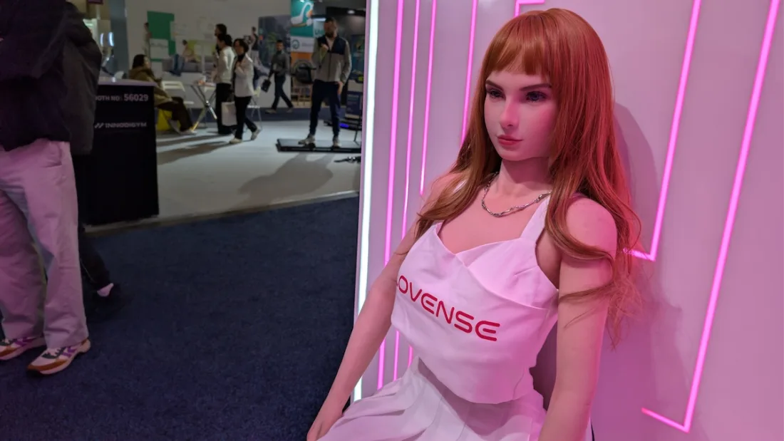 La poupée Lovense AI Doll utilise l’IA pour interagir avec son propriétaire.